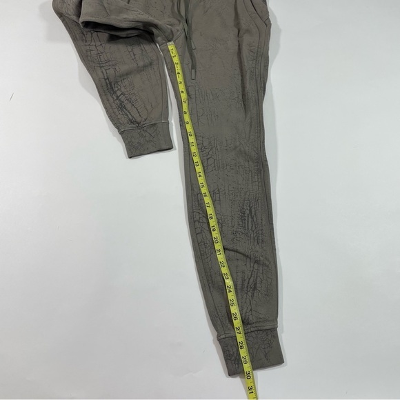 Lululemon Warm Down Jogger Sweats Thread Dye Rover Black - Picture 7 of 8